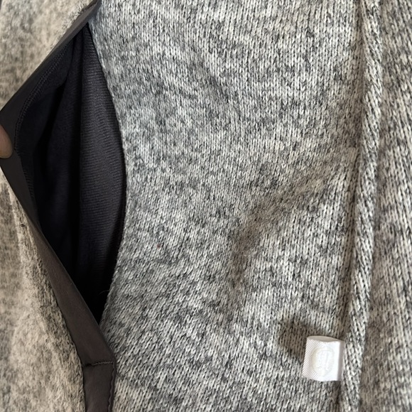 Lululemon It's Fleecing Cold Women's Athleisure Gray Jacket Size 6 - Picture 2 of 5